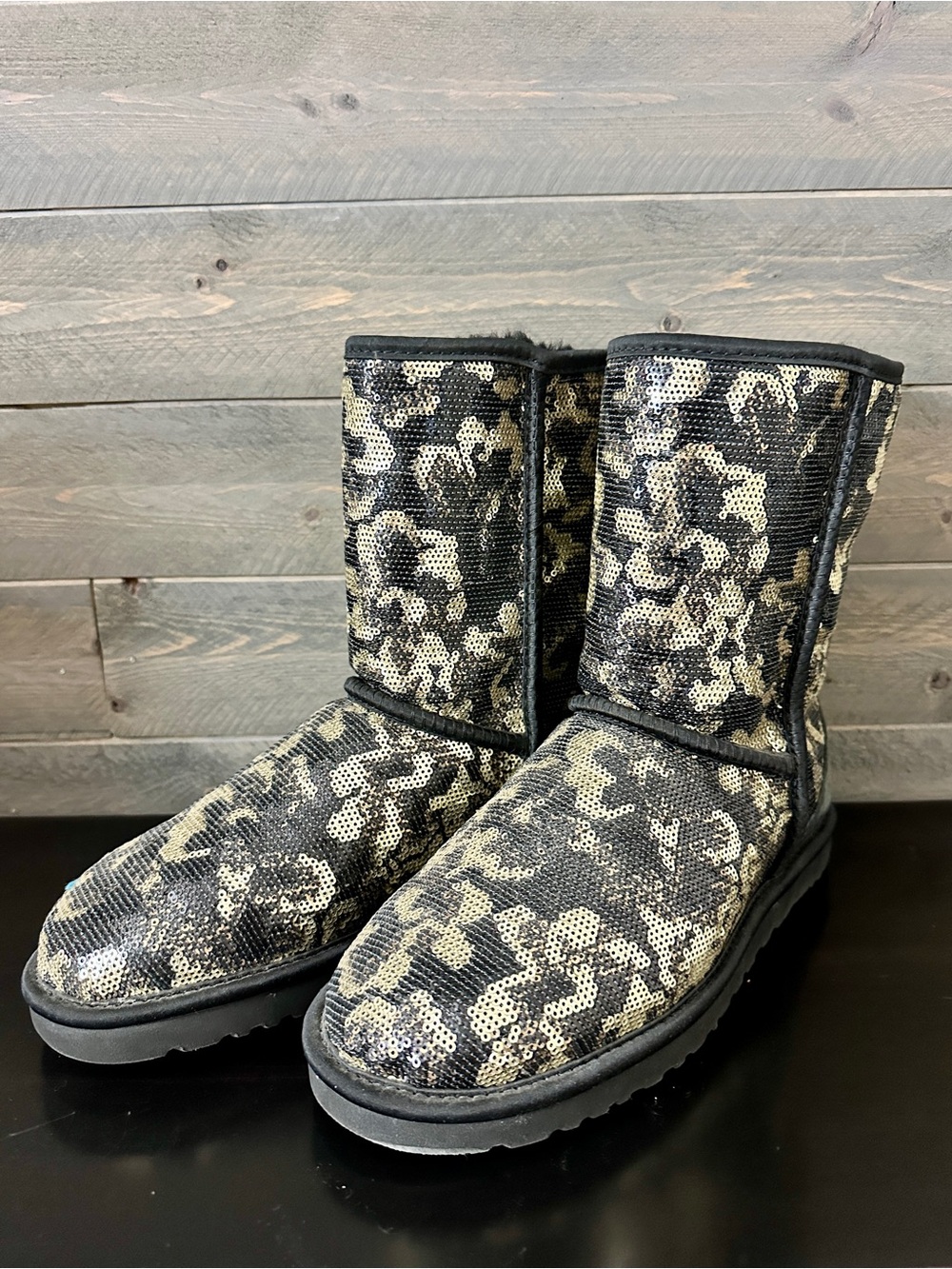 UGG Sierra Sparkle Sequin Black Camo Short Boots - Size 9 NWOT
